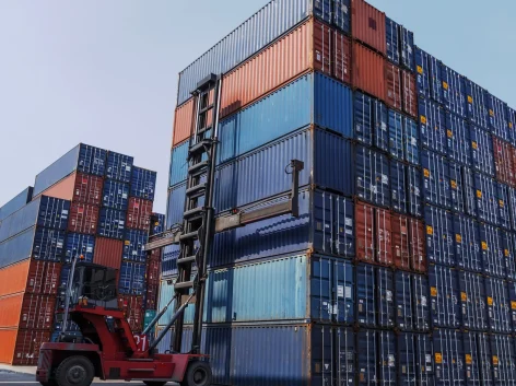 container-storage-2026-01-09-12-06-26-utc.jpg-scaled